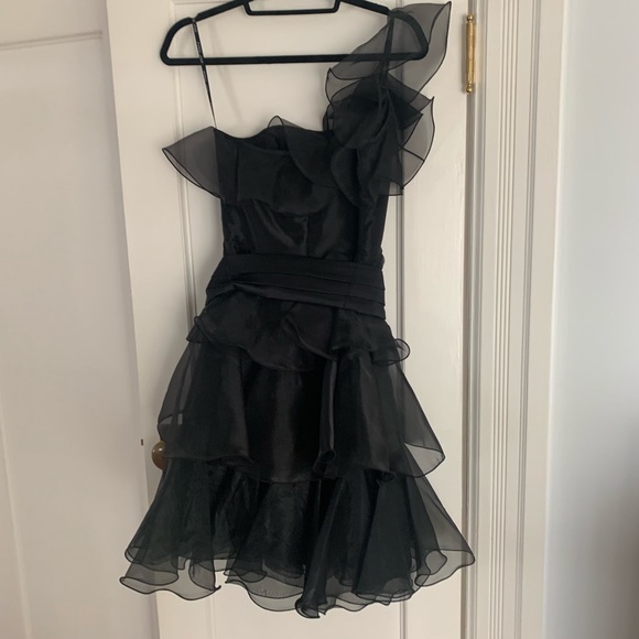 Betsey Johnson one shoulder ruffle dress - Picture 2 of 4